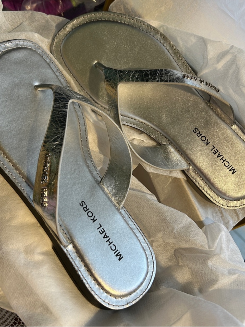 MICHAEL KORS Silver KOKO Flip Flops. Size 6.5
